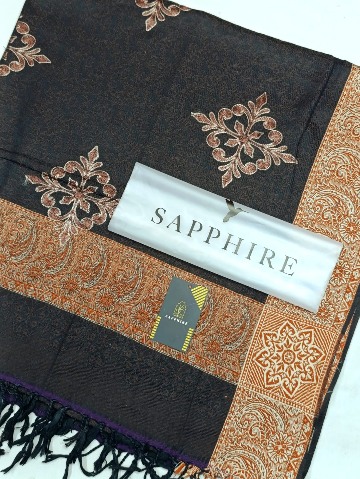 GENTS & LADIES PREMIUM SHAWLS