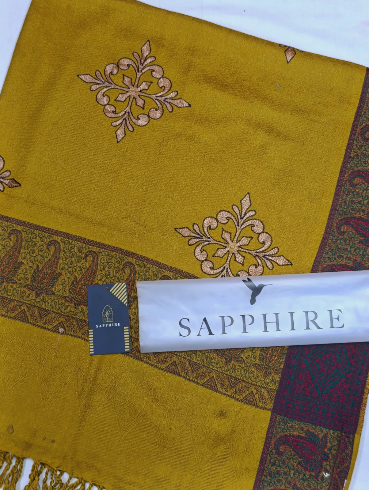 GENTS & LADIES PREMIUM SHAWLS