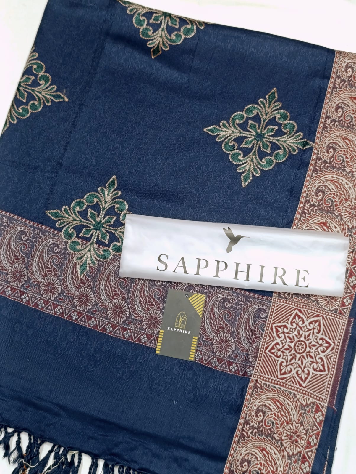 GENTS & LADIES PREMIUM SHAWLS