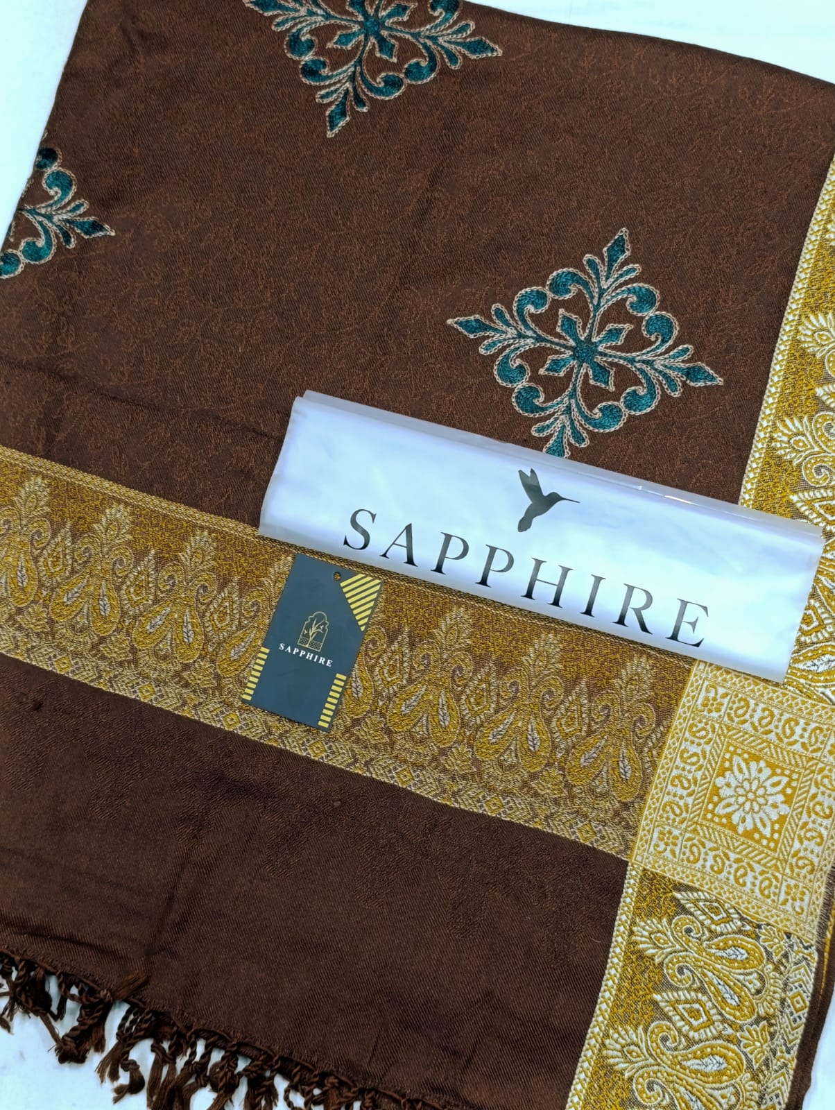 GENTS & LADIES PREMIUM SHAWLS