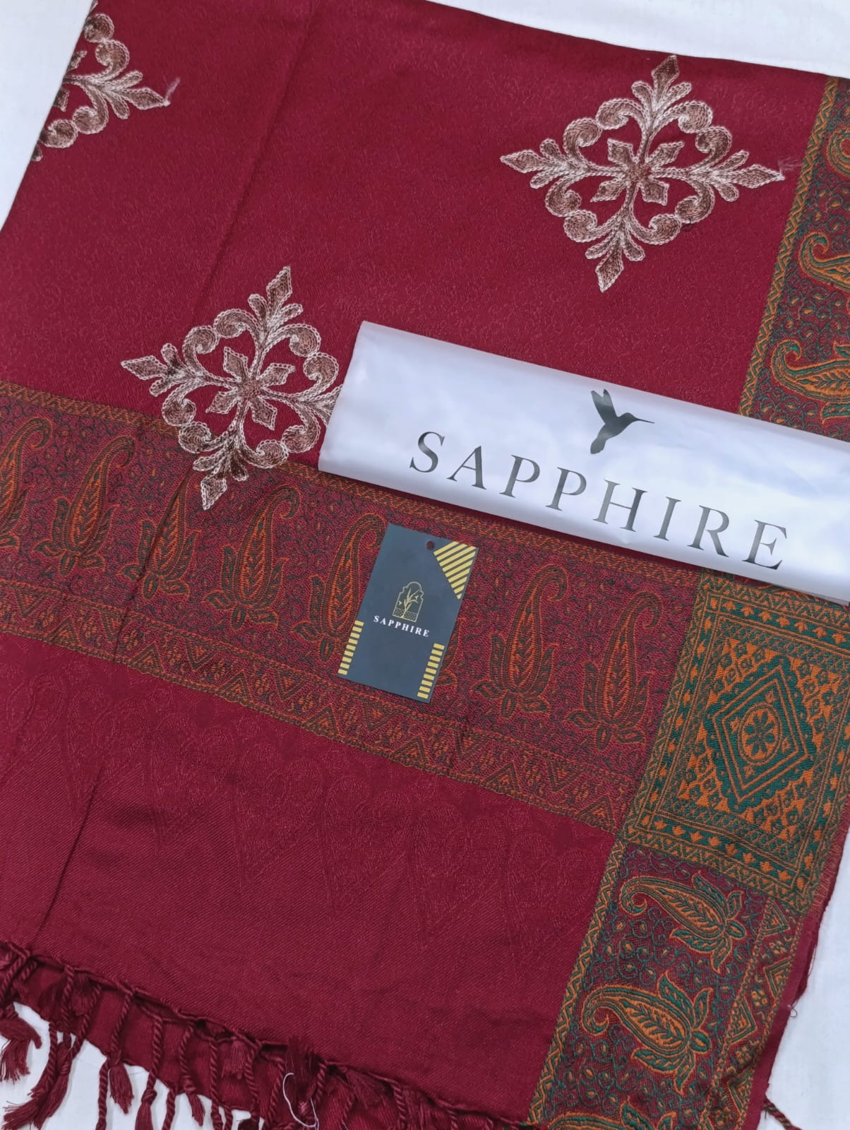 GENTS & LADIES PREMIUM SHAWLS