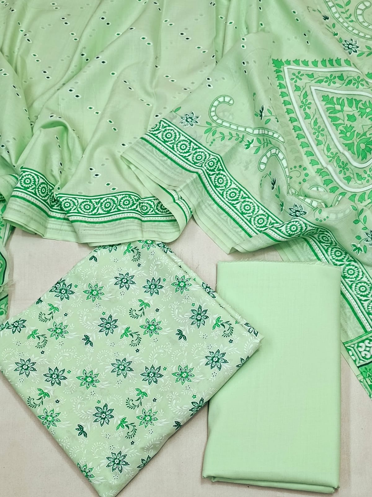 WRINKLE FREE LAWN UNSTICHED DRESS