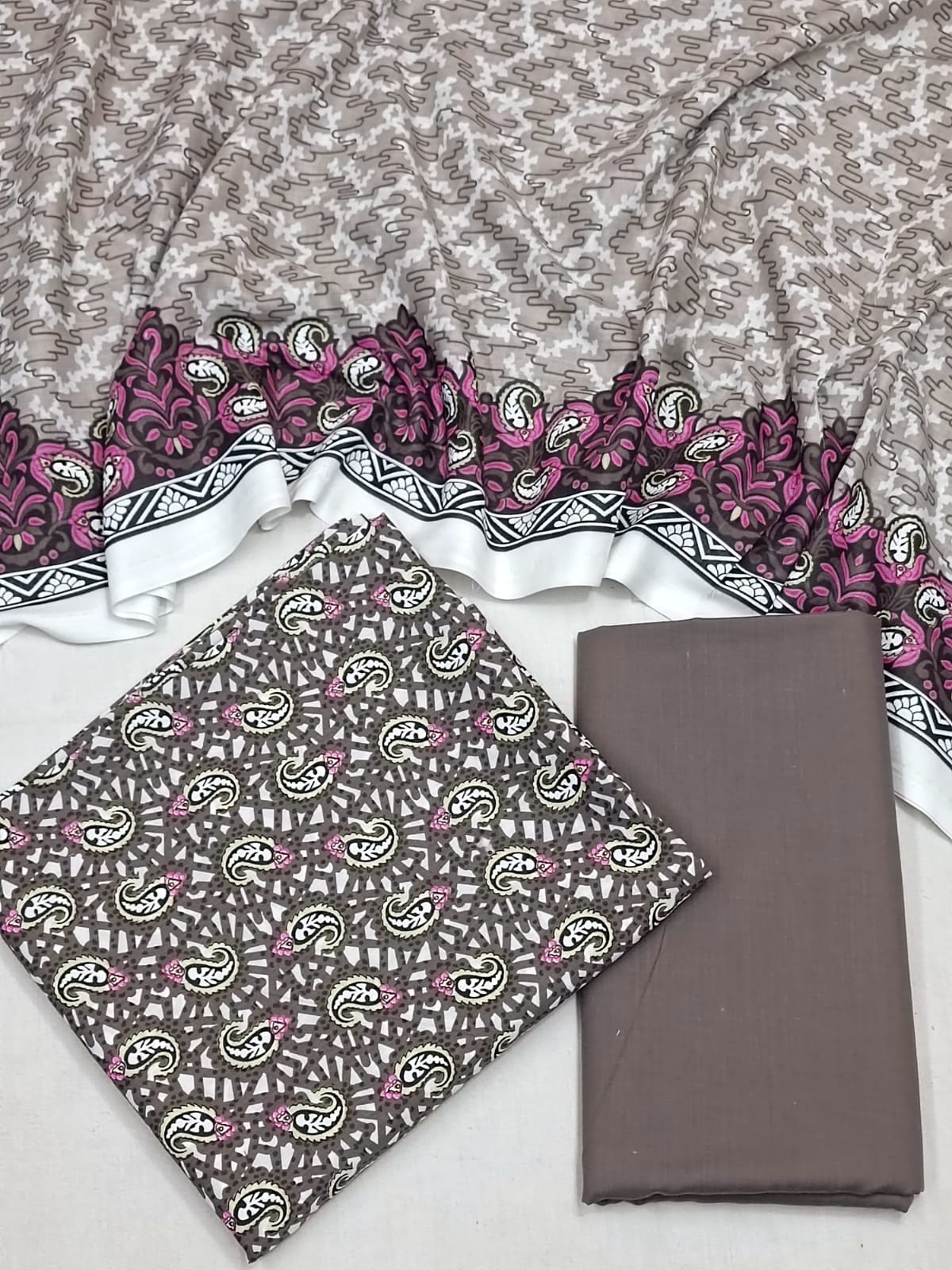 WRINKLE FREE LAWN UNSTICHED DRESS