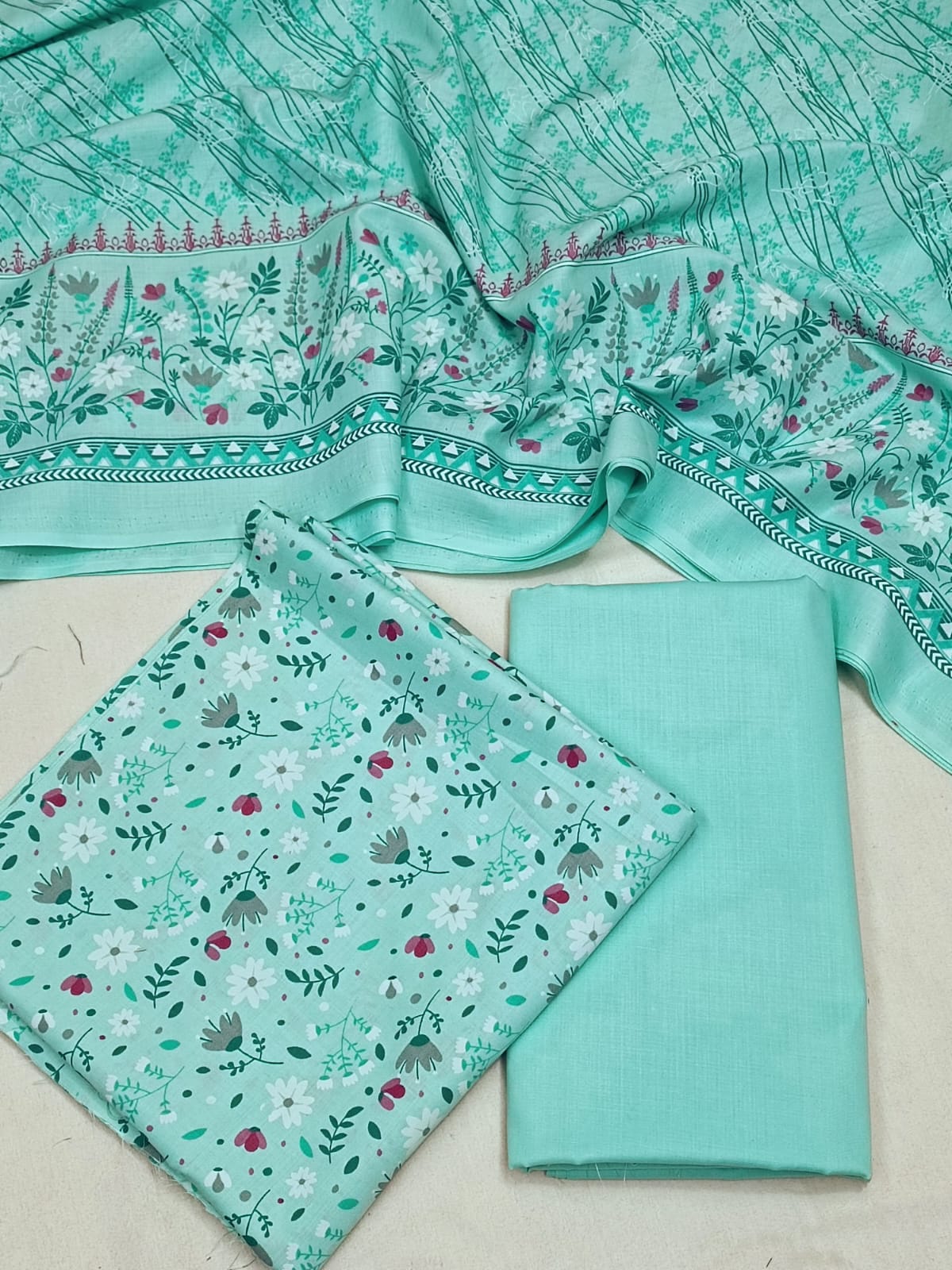 WRINKLE FREE LAWN UNSTICHED DRESS